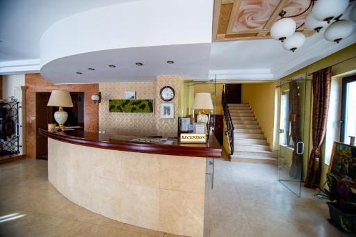 Hotel Clasic - Housity