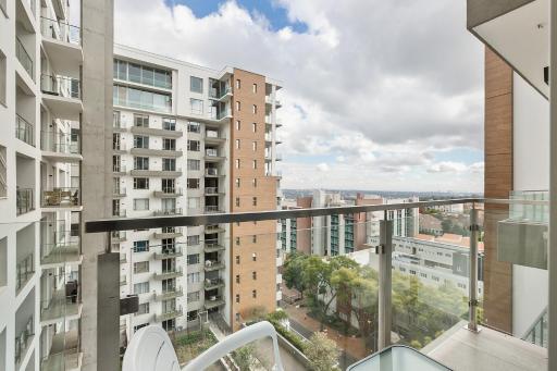 Easy Stay - The Tyrwhitt Rosebank - Housity