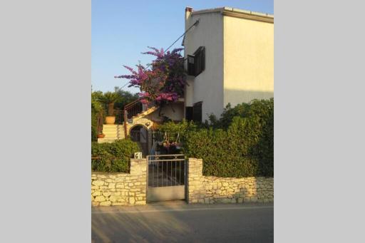 ROOMS LUCE 1 & SUPETAR - Housity