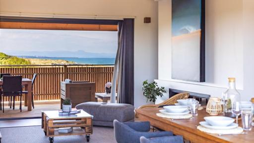 Villa Oceana vue exceptionnelle sur l\'océan, haut standing, front de mer. - Housity