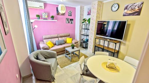 Palacios Deluxe Apartment with Elevator - Housity