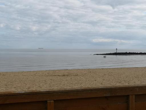 Beach House Jaywick - Housity