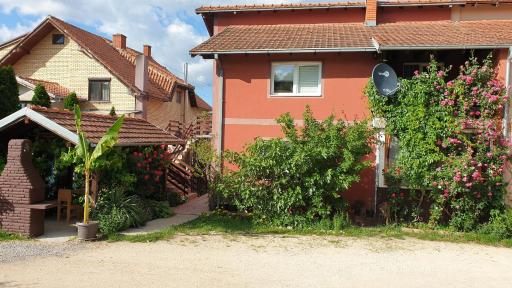 Apartments Maka - Housity