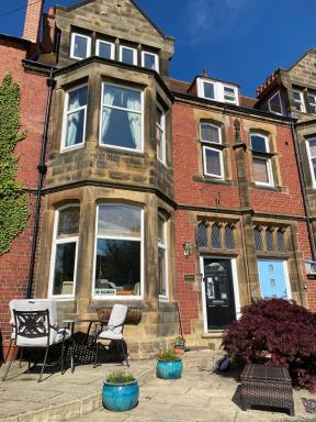 Birtley House Bed and Breakfast - Housity
