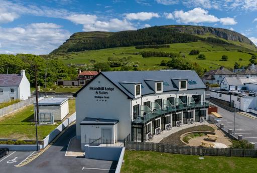 Strandhill Lodge and Suites Boutique Hotel - Housity