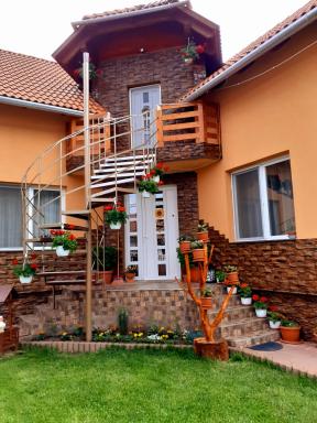 Casa de Oaspeti Cristian - Housity