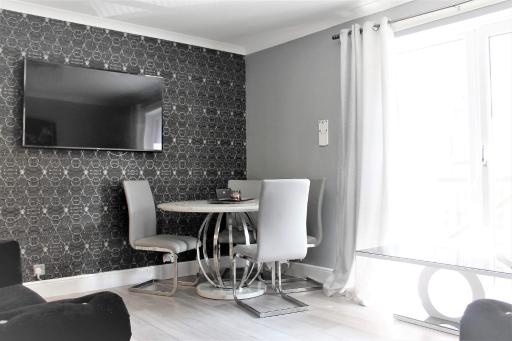 2 Bedroom Apartment at SECC Hydro FREE PARKING - Housity