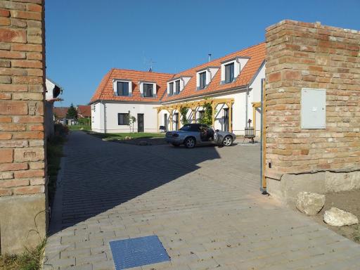 Vila Vlaštovka - Housity