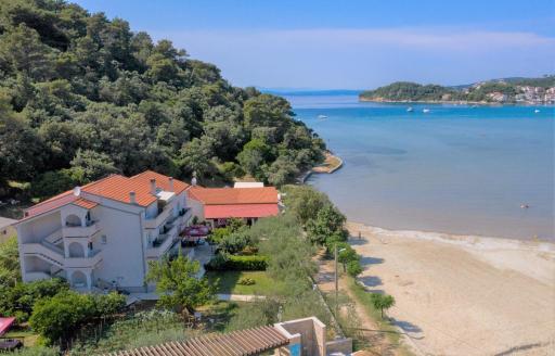 Apartments Halovic - Housity
