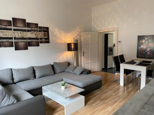 Apartments near Yppenplatz & Brunnenmarkt - Housity