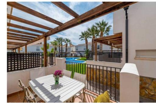 ENCANTADORA CASA CON PISCINA A 5 MIN PLAYA WIFI - Housity