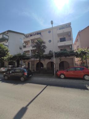 Apartments Mare Budva - Housity