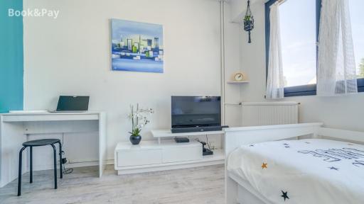 Céanothe-InvIRI. Studio Mairie. Parking Privatif - Housity