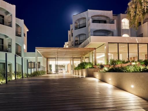 Caravel Suites - Adults Only - Housity