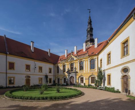 Chateau Děčín - Housity