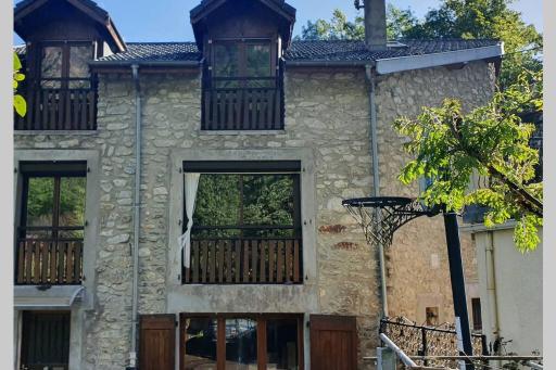 Maison au cœur des Pyrénées - Housity