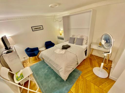 Paris Montmartre, Studio tres bien localisé - Housity