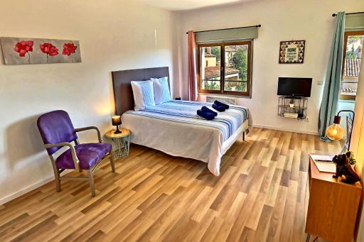 Studio vue sur les toits, lumineux Moustiers #2 - Housity