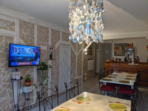 Au Coq Hardi - Housity