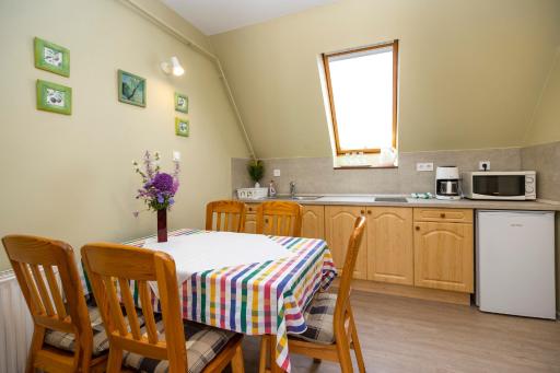Cecey Apartman - Housity