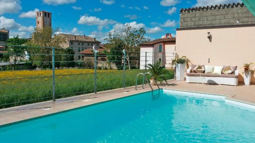 Casa Rossa - Housity