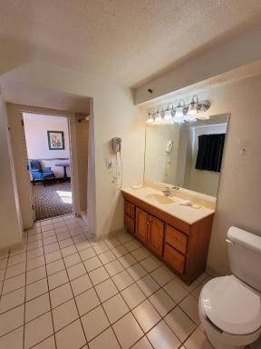 Town Inn - Housity