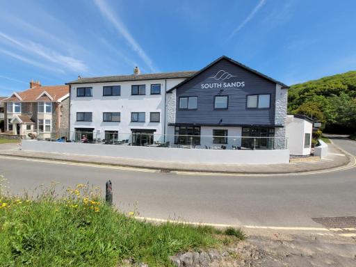 South Sands Hotel - Housity