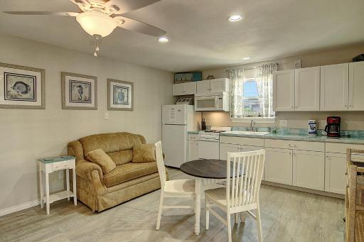 Le Petit Chateau - Housity