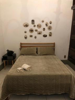 Quarto Aconchegante Compô 1 - Housity