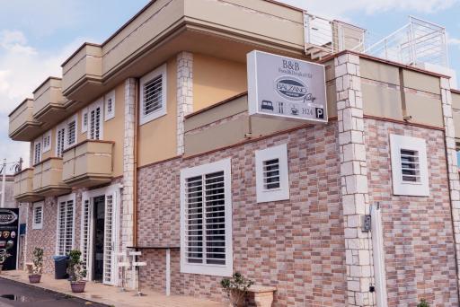 Balzano House - Housity