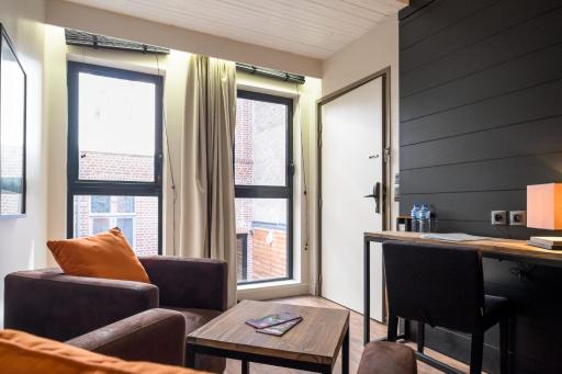 Vieille Bourse - Studio close to stations and old city - Welkeys - Housity