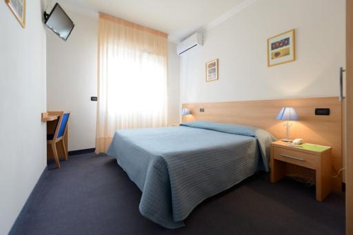 Hotel Ciao Bed & Breakfast - Housity