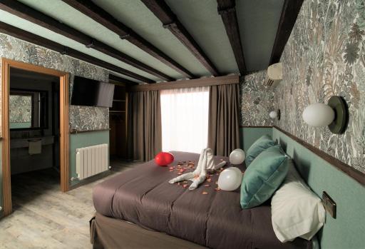 Hotel Sol - Housity