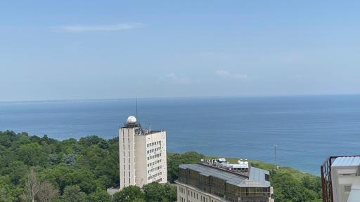 Sea View Kadorr Suite - Housity