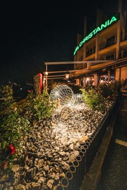 CHRIStania - Housity