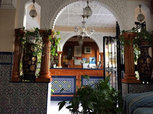 Hostal ALGECIRAS - Housity
