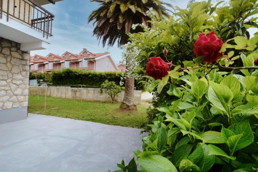 Carmela - 5832 - Housity