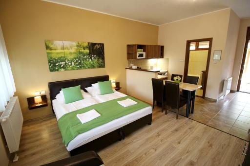 Gellény Lux Apartman - Housity