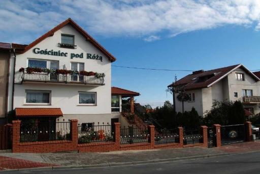 Gościniec pod Różą - Housity