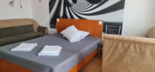 Garsoniera Horezu - Housity