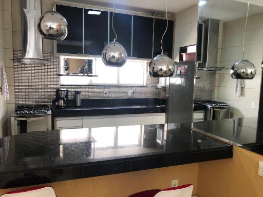 Ap1103RuaAtorPauloGustavo ao lado Praia Icaraí 2quartos 1 suíte 15m2 2 banheiros garagem paga Wifi 300megas - Housity