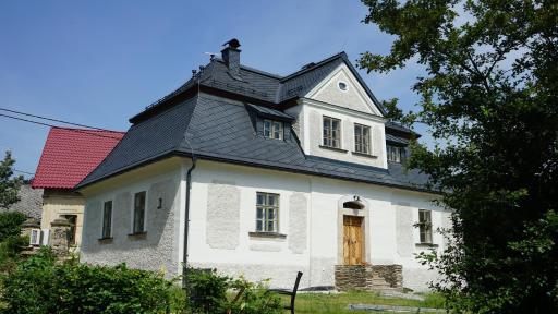 Barokní kaplanka 1796 A. D. - luxusní apartmány v Českém ráji - Housity
