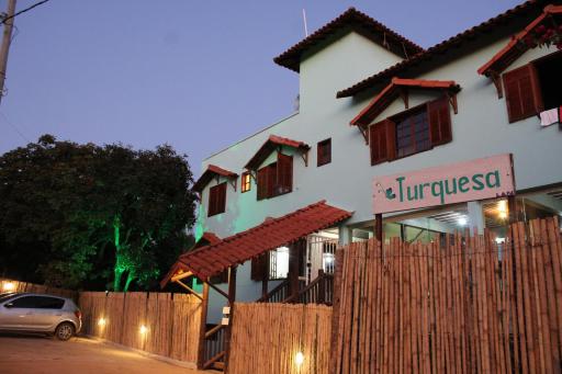 Pousada Turquesa mirante com vista para as montanhas e por do sol - Housity