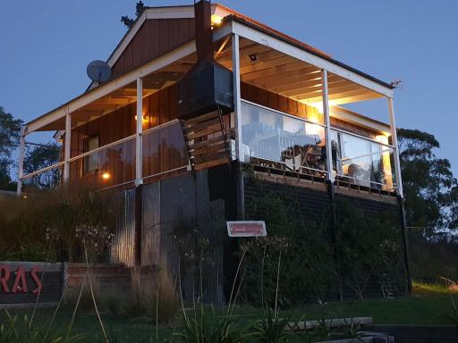 al pie de las sierras en villa del lago - Housity