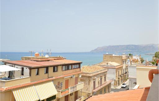 Beautiful Apartment In Balestrate - Housity