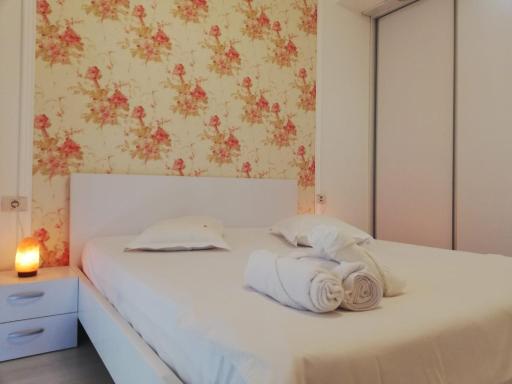 POOL Unique Luxury Apartaments - Housity