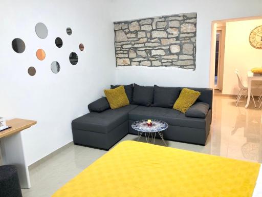Apartments Eni & Dani - Housity