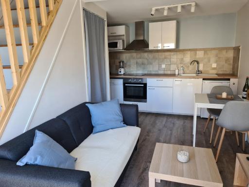 Sweet Cocon - Duplex dans le bourg et proche de la plage de Ouistreham - Housity