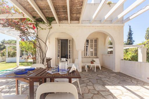 ''Nirvana Seaside'' by the beach - Housity