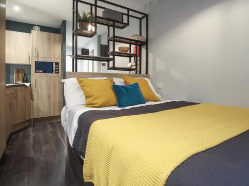 Trendy Studio Apartments at IQ Hammersmith in London - Housity